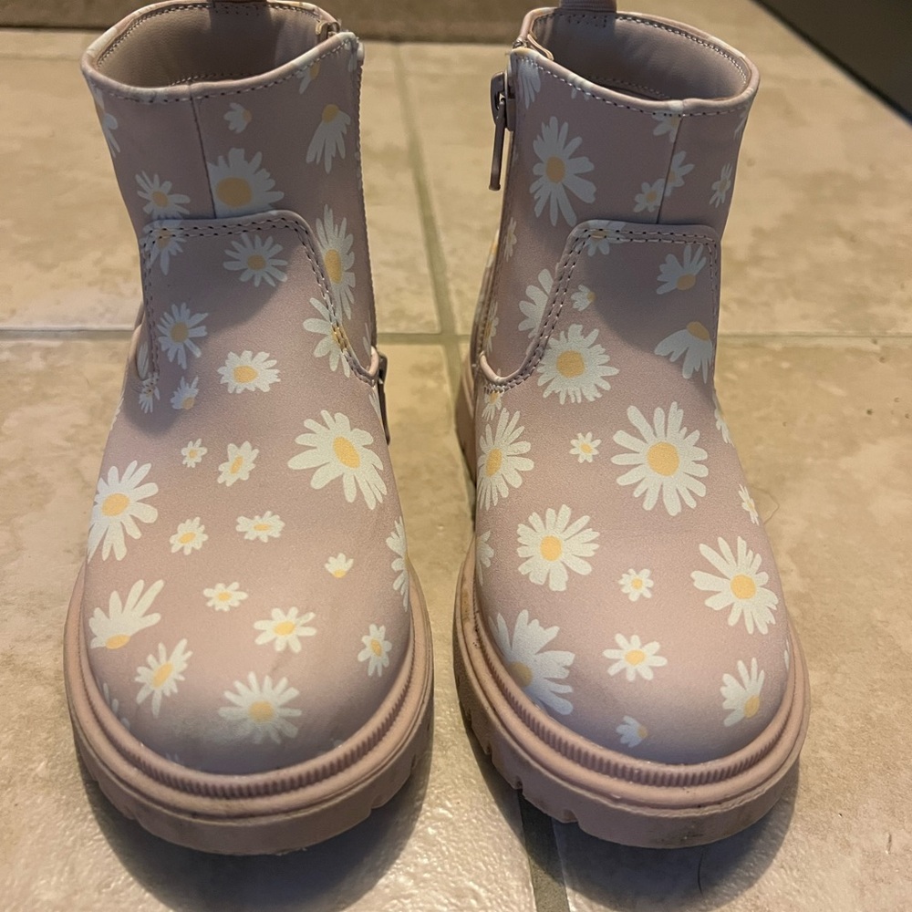 Cat & Jack Beige Sole